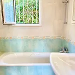 Sandalia Villa